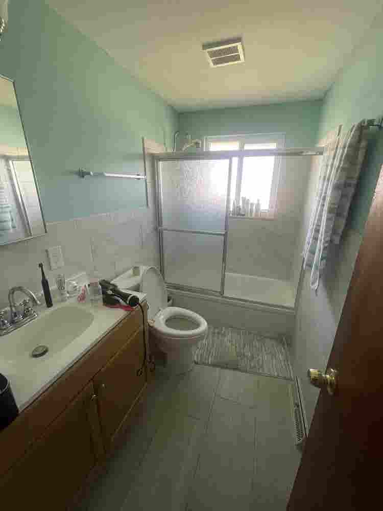 Private Basement Room Available!