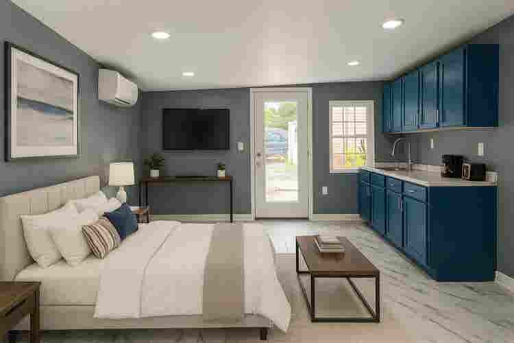 1BR with Private Bath & Laundry
