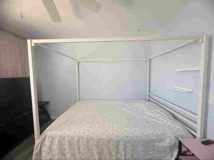 Furnished Queen room for rent