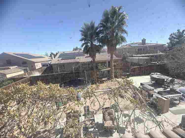 Furnished Queen room for rent
