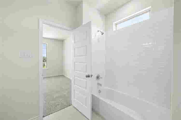 Furnished Rooms in Luxury Home UNT