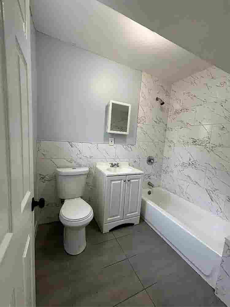 baths House for rent