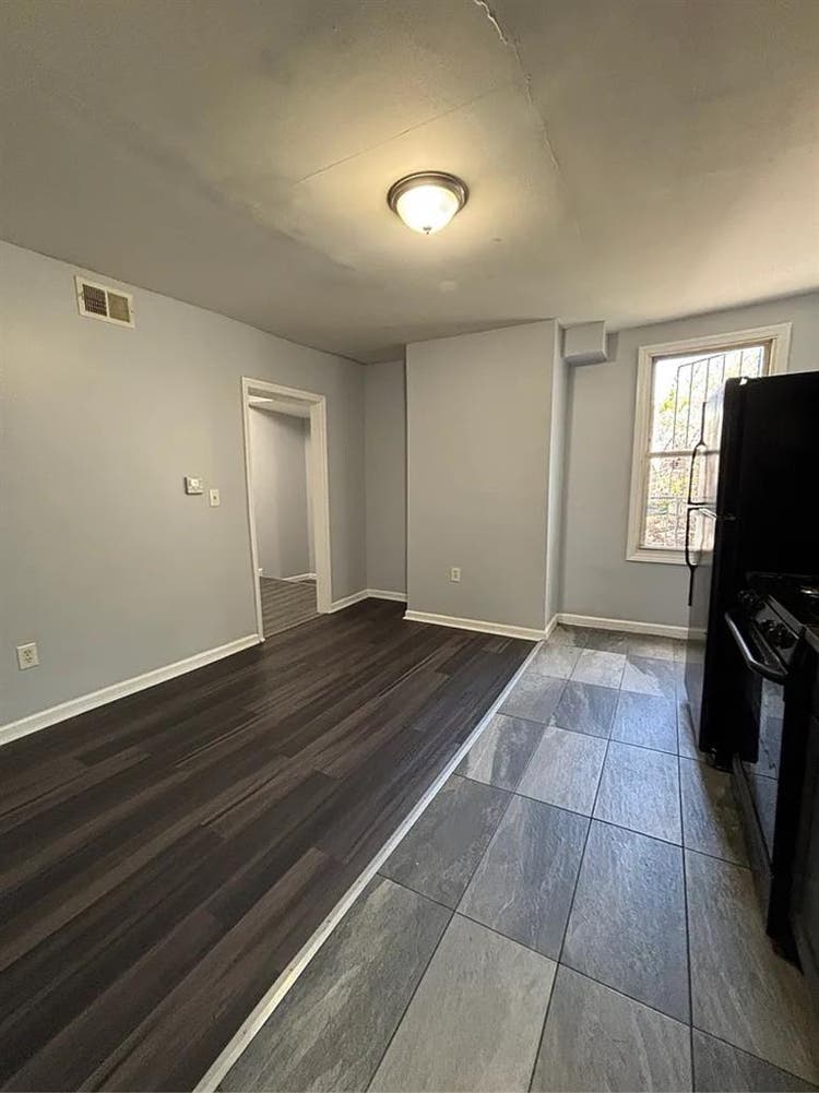 baths House for rent