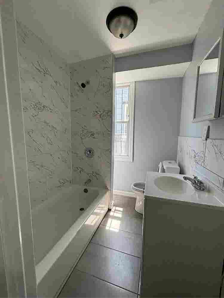 baths House for rent
