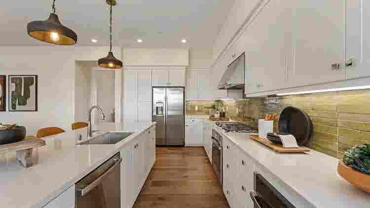 ✨ Roommates New Condo in Irvine ✨