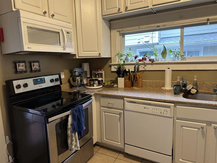 Room in Pentagon City House