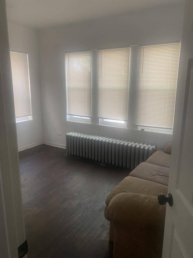 $ room for rent