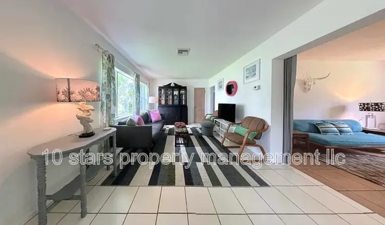 LOOKING FOR ROOMATE ASAP ORLANDO