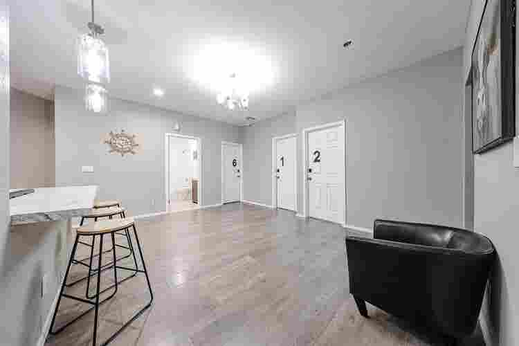 1 BR in Phoenix
