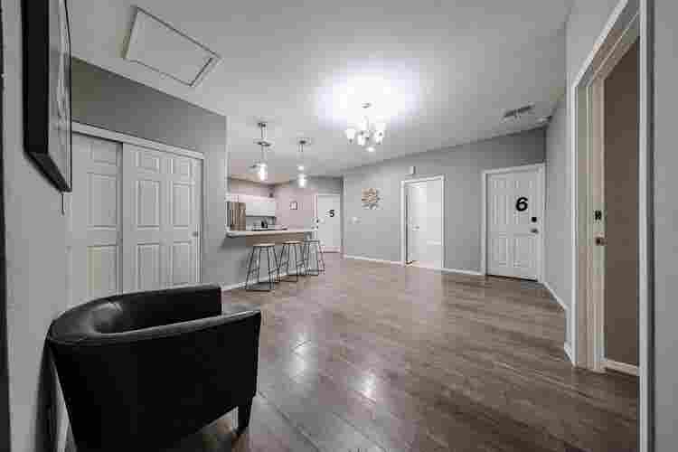 1 BR in Phoenix