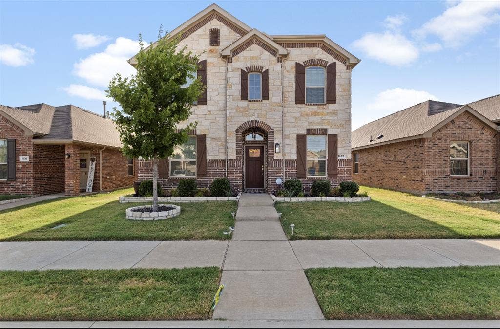Cozy Modern Chic Room