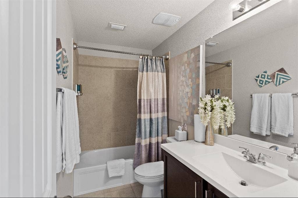 Cozy Modern Chic Room