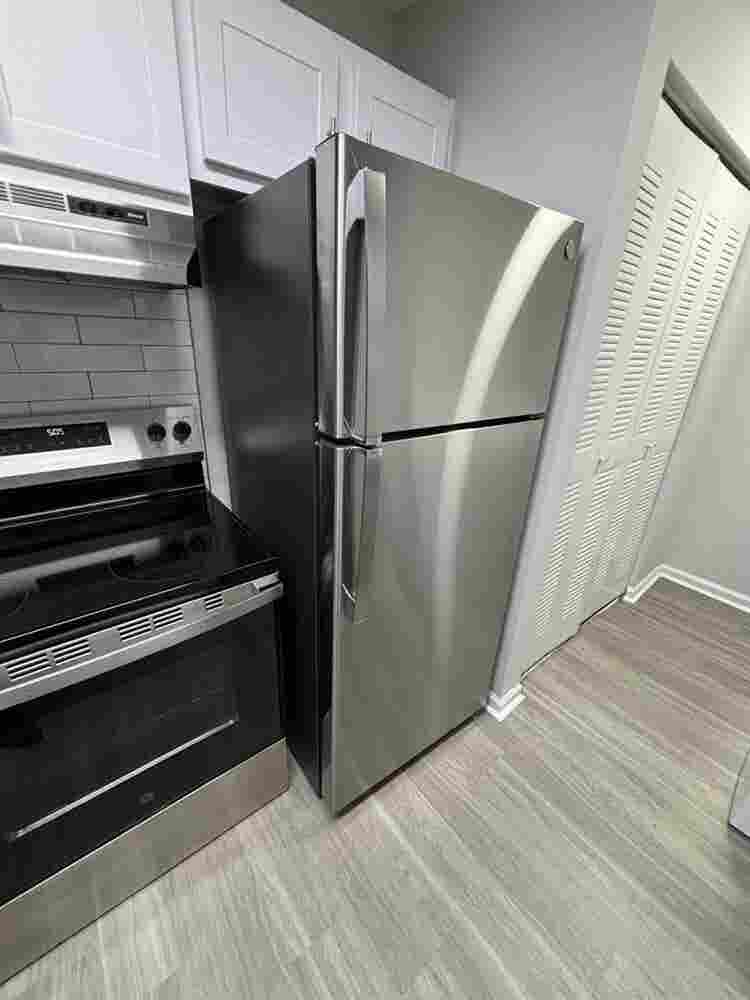 2 bedroom apartment!!