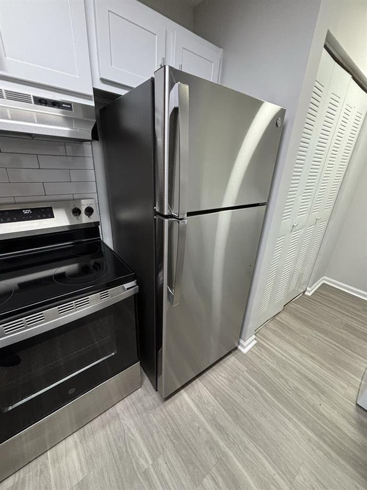 2 bedroom apartment!!