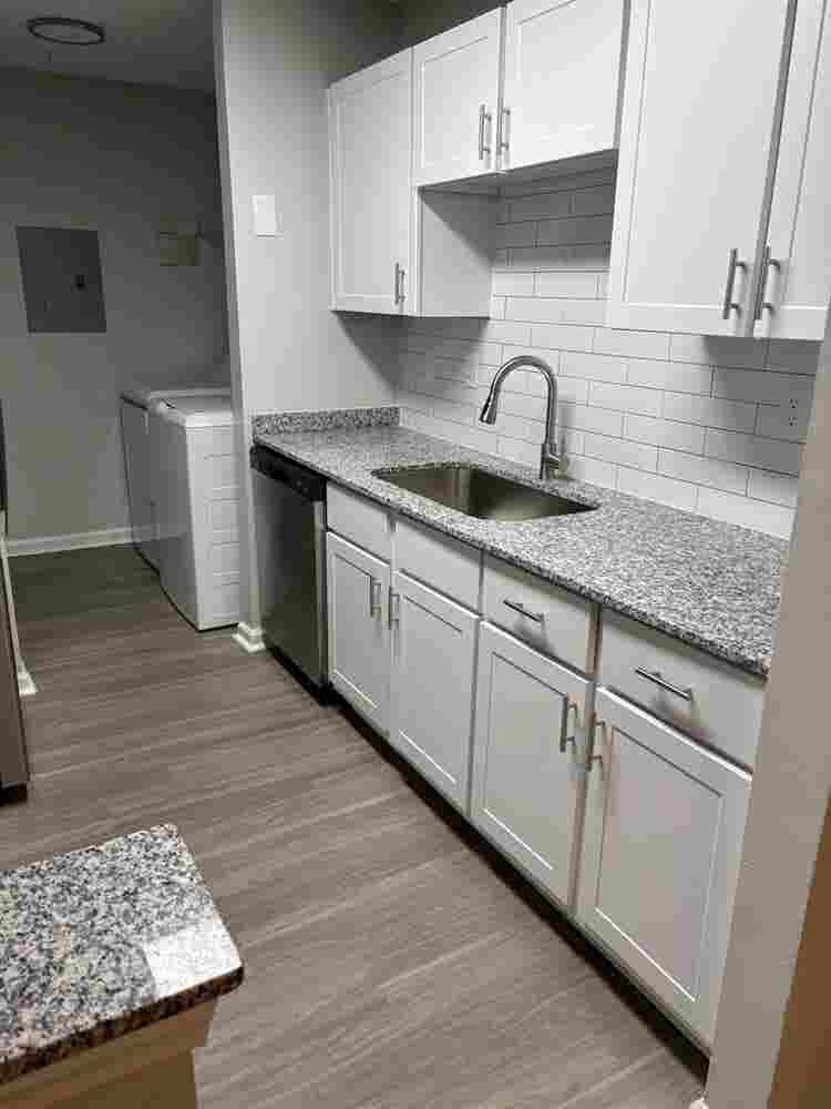 2 bedroom apartment!!