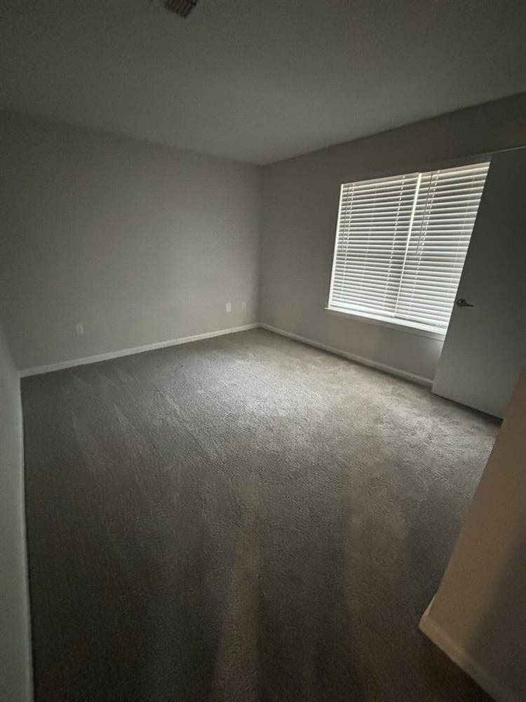2 bedroom apartment!!