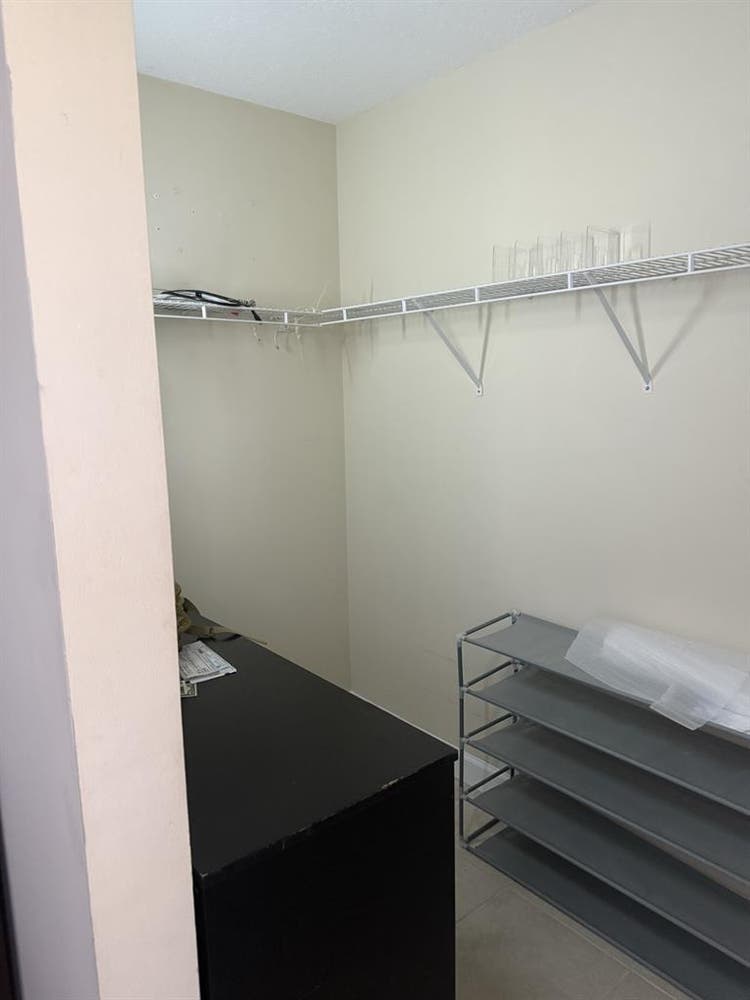 Master suite for rent