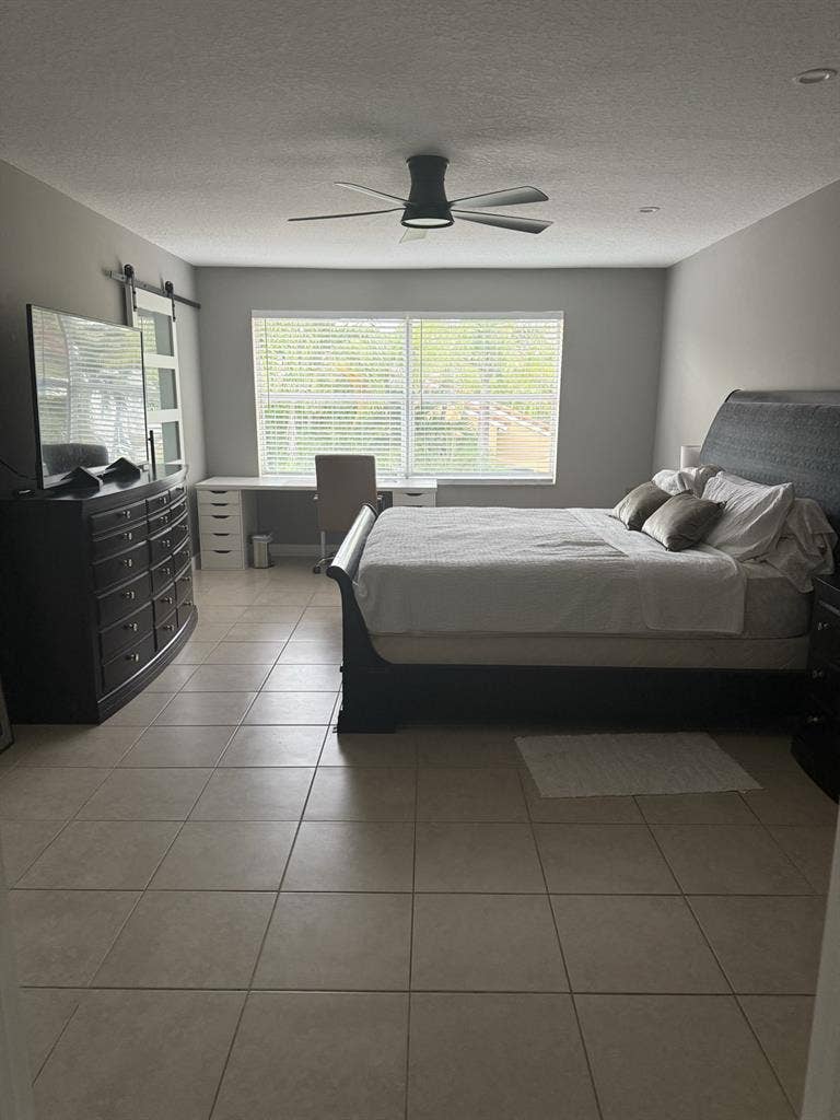 Master suite for rent