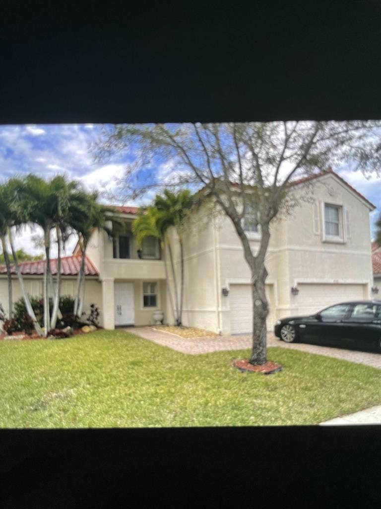 Master suite for rent