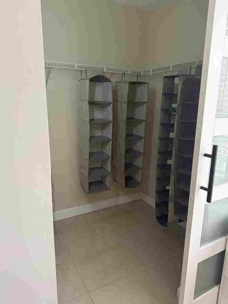 Master suite for rent