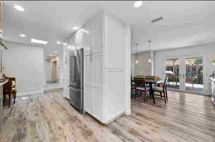 Individual Room w/ Shared Bathroom