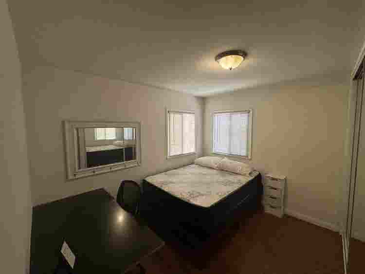 bath furnished