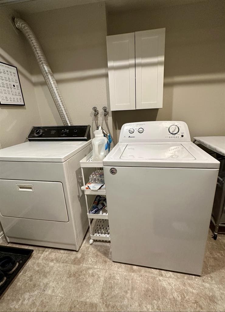 Room. Utilities, internet, parking