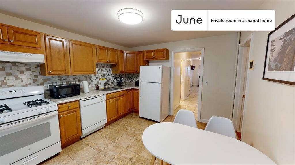 3 BR in Boston