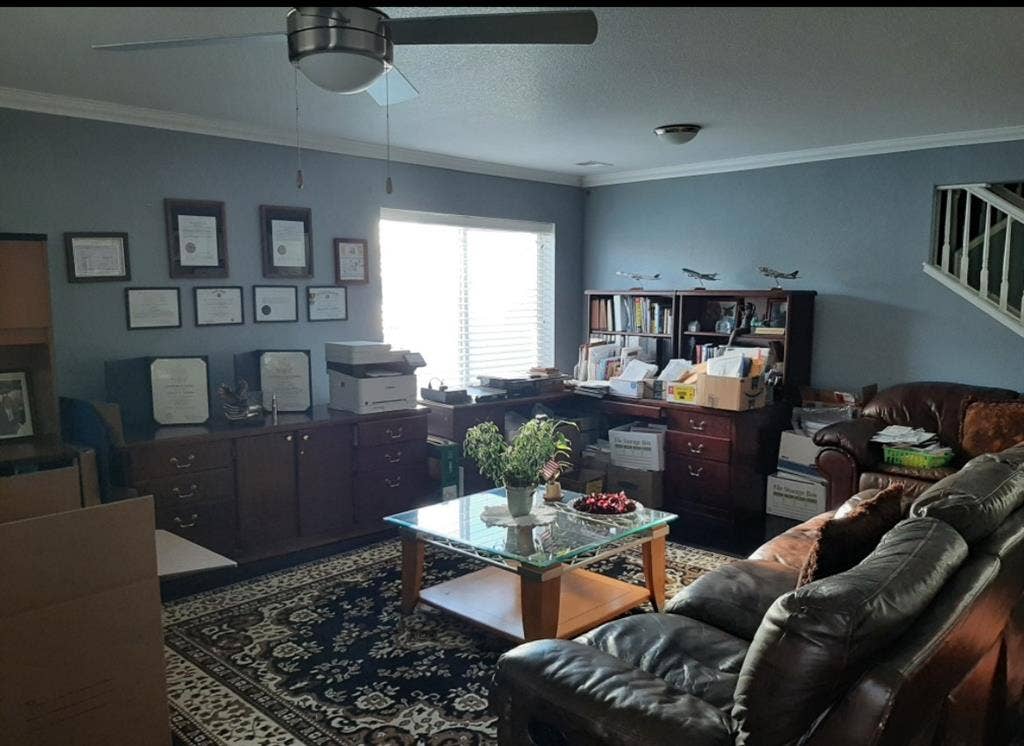 2 private rooms, you need a photo