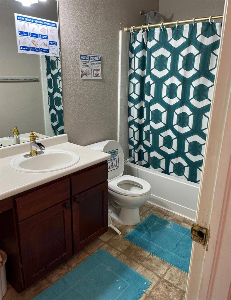 2 private rooms, you need a photo