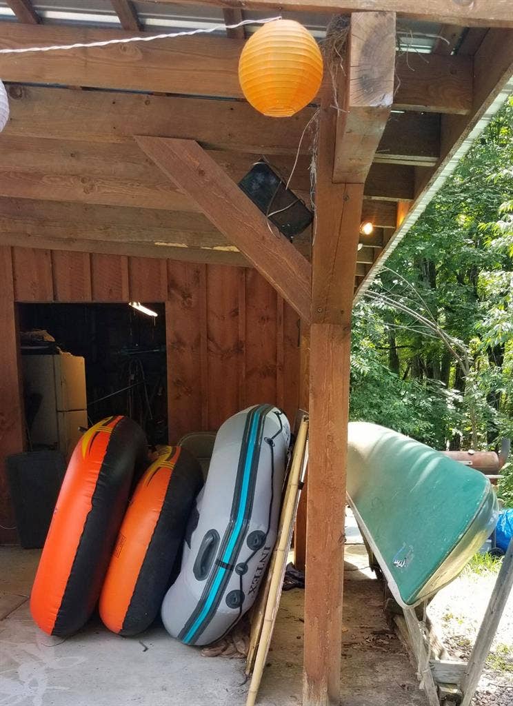 Resort lake living includes utiliti