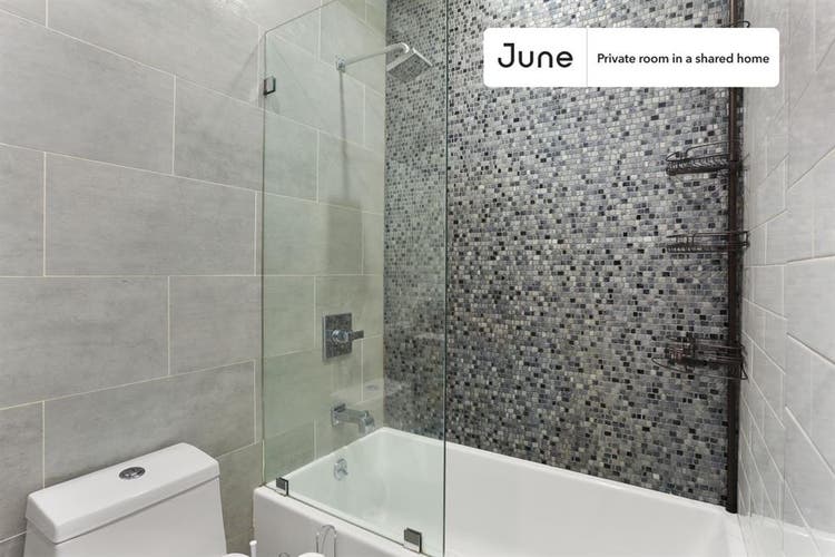 4 BR in New York City