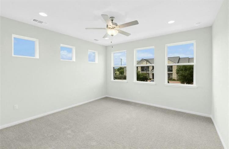 New Listing, Brand New home!