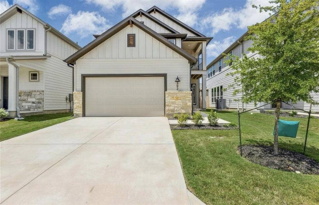 New Listing, Brand New home!
