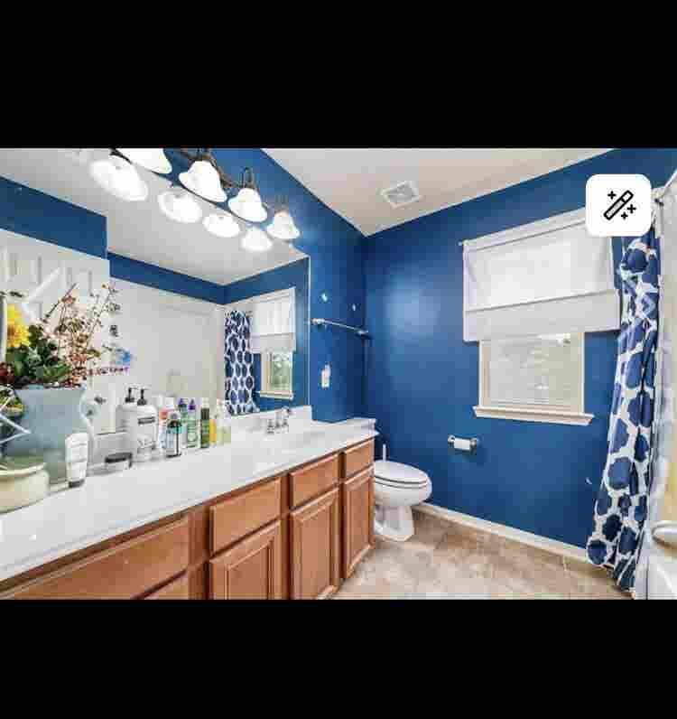 Renting 2 rooms in a 5 bdr house!