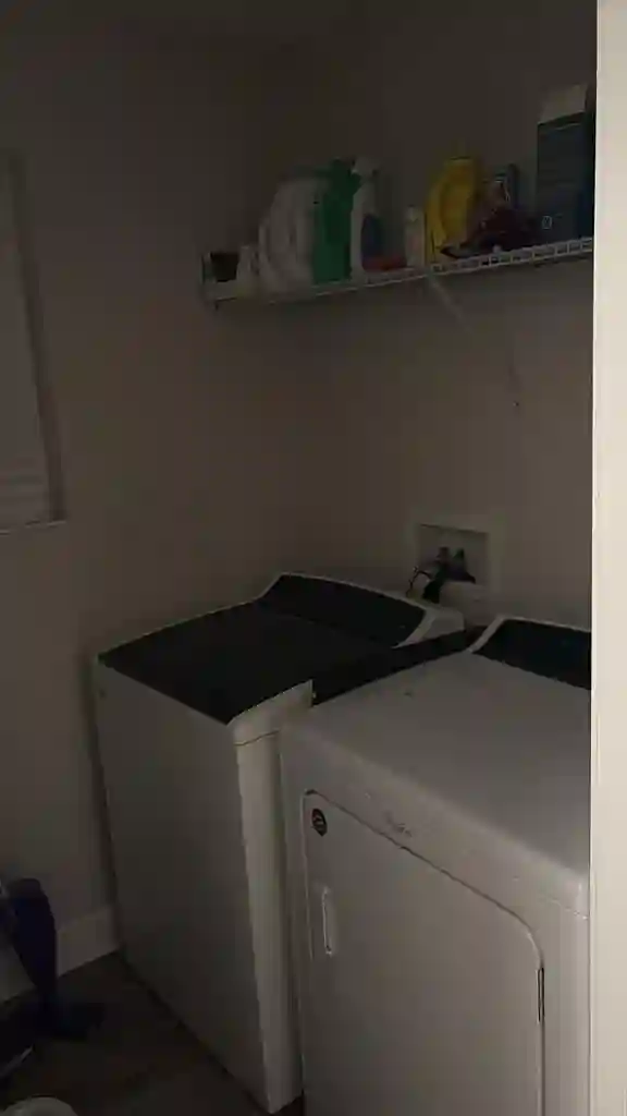 Looking to sublease!!