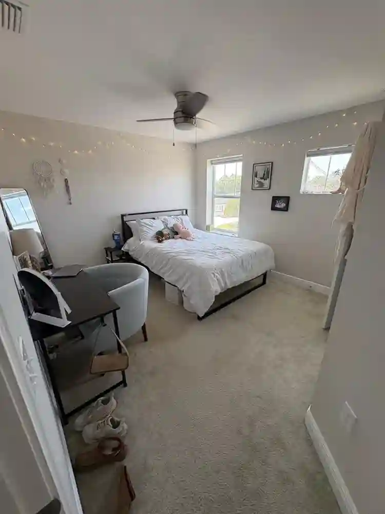 Looking to sublease!!