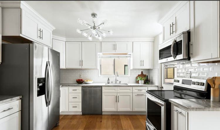 Private Bdrm/Bath (WeHo)