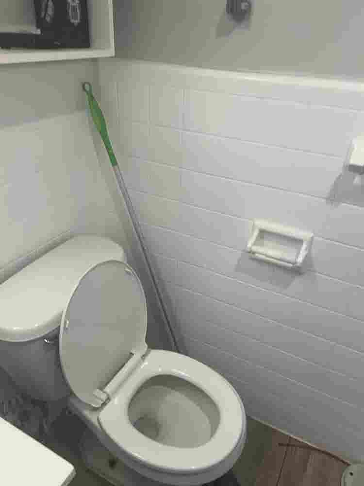 I wish to sublease my Bath Apt