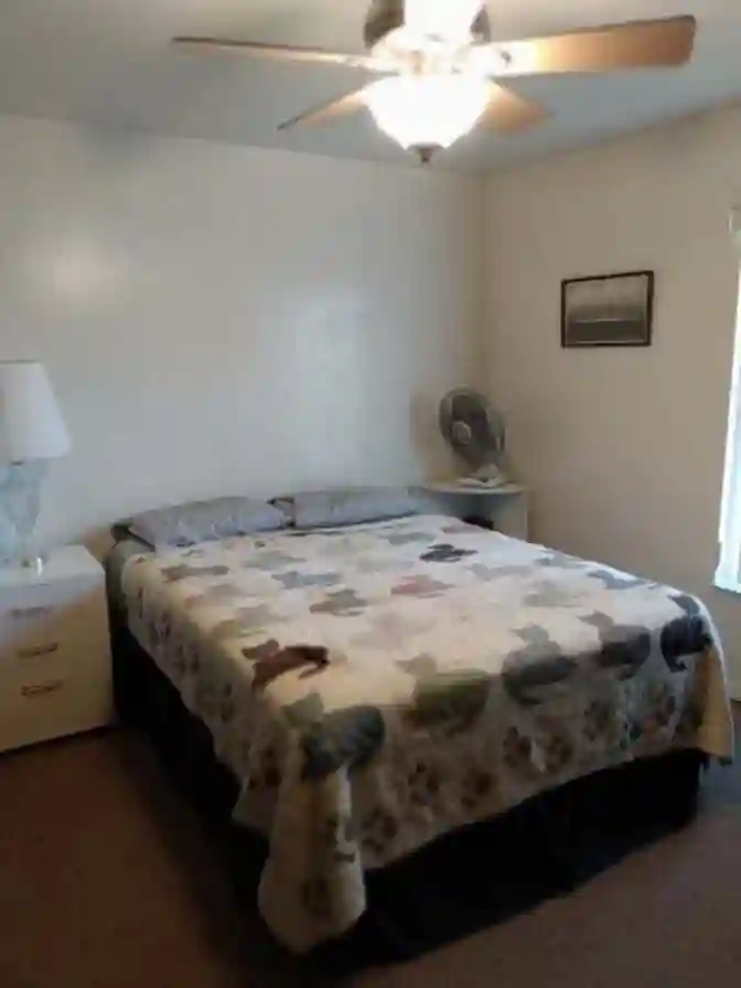 Room availabe in Lehigh Acres