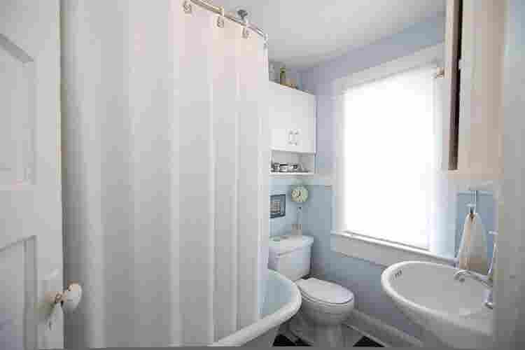 Private One- Bedroom For Rent