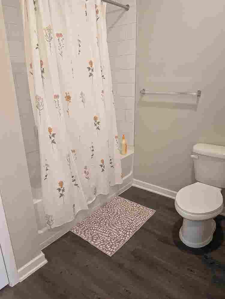 Private room/bathroom