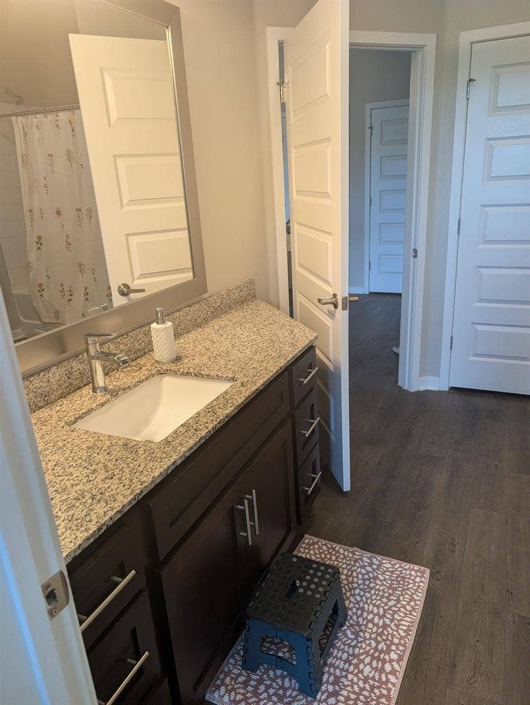 Private room/bathroom