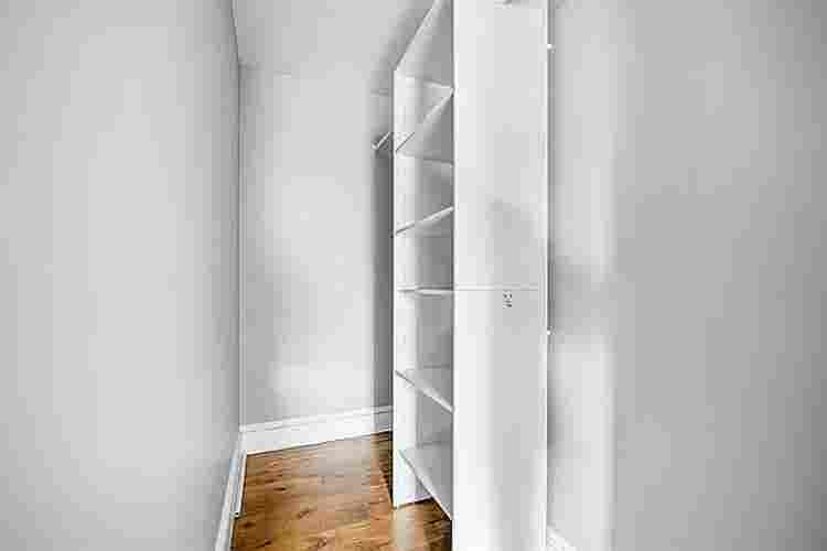 Large Private Ensuite Room