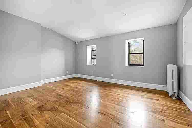 Large Private Ensuite Room