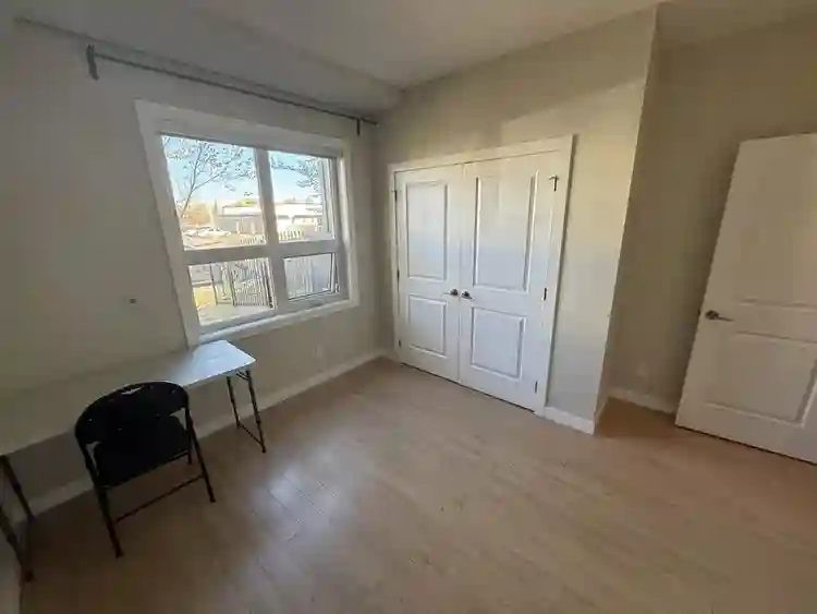 Private Room with Bath for sharing