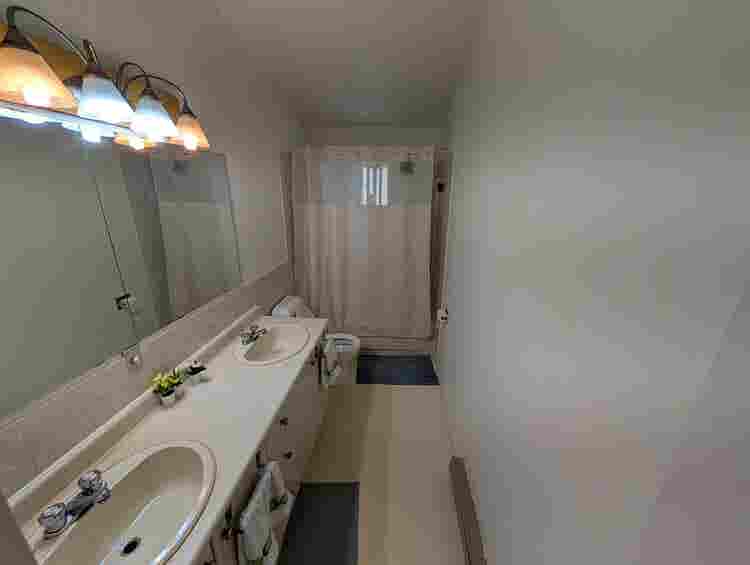 Room for Rent (North Vancouver)