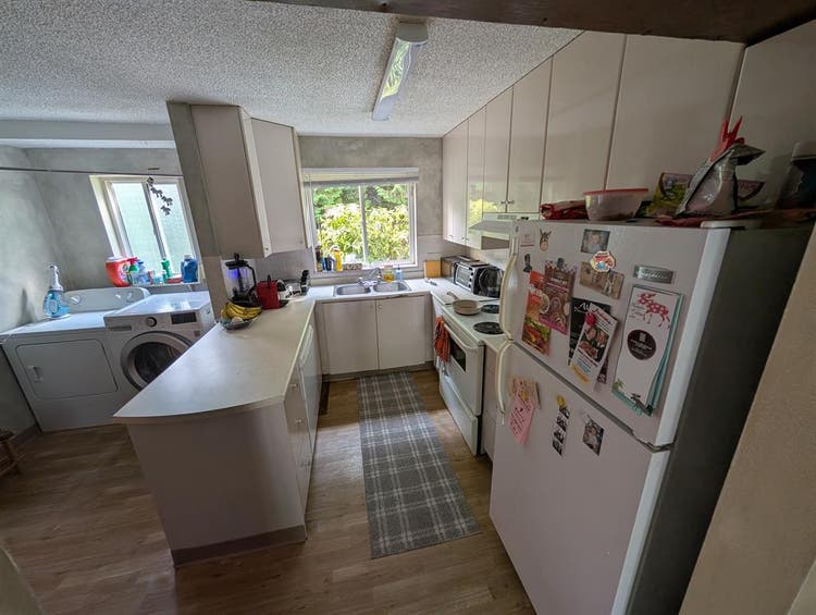 Room for Rent (North Vancouver)