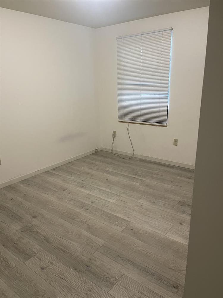 ***Female roommate wanted ***