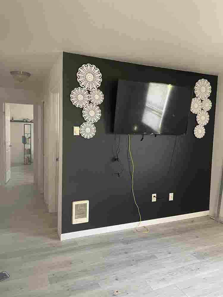 ***Female roommate wanted ***